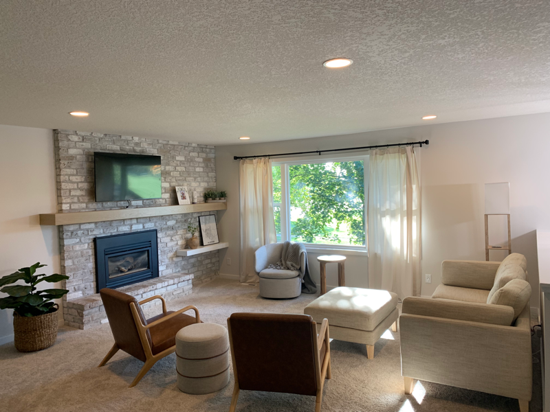 Saint Paul House: 928 Bartelmy Ln N