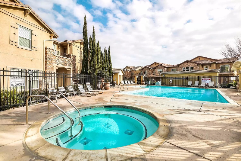 Sacramento Condo: 3301 N Park Dr