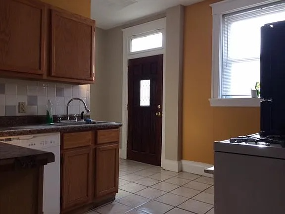 Cincinnati House: 2357 Stratford