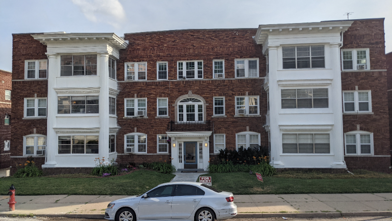 Kansas City Apartment: 131-133 East 46th st