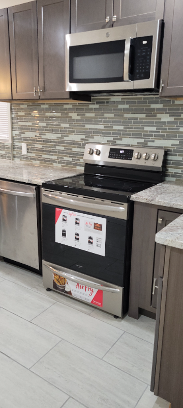 Saint Louis House: 6569 Mount Ave