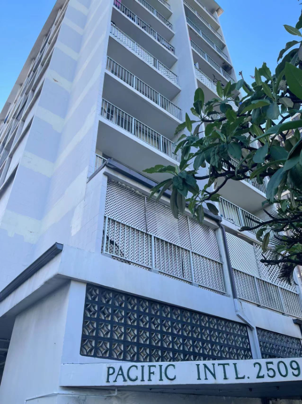 Honolulu Apartment: 2509 Ala Wai Blvd