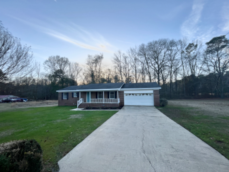 Southside House: 2840 Shady Lane West