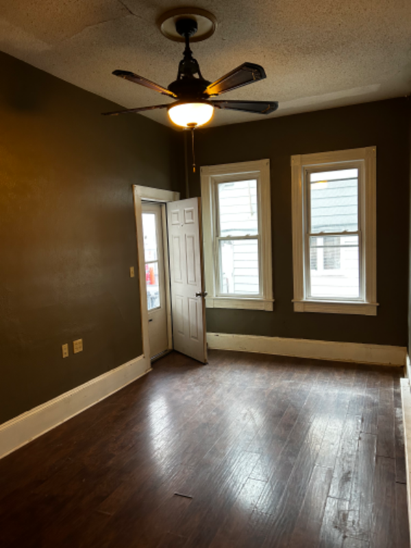 Archbald Other: 552 Main Street