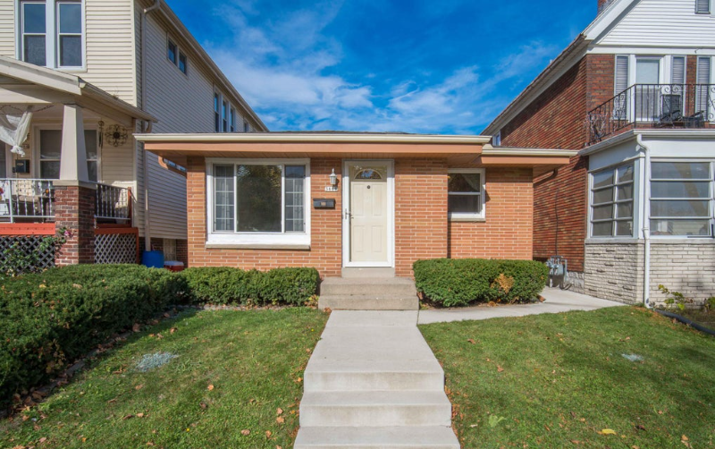 Cudahy House: 3668 E Carpenter Ave