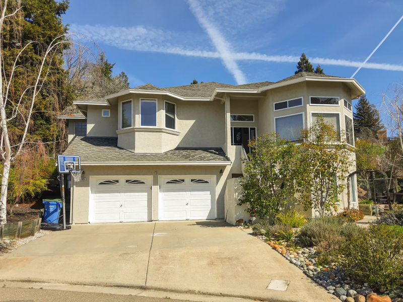 Danville House: 165 Ramona rd