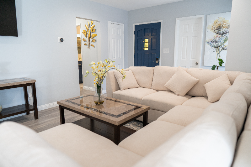 Fullerton House: 1507 S ROOSEVELT AVE