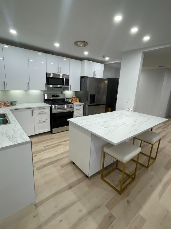 Covina House: 5125 N Varnell Ave