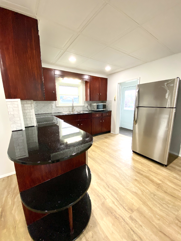 DANVILLE House: 987 Cherry Street