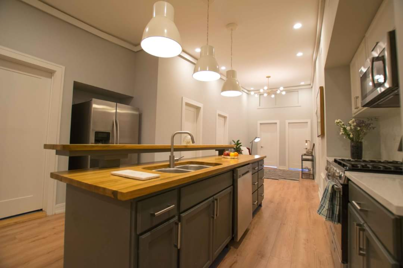 Chicago Apartment: 2732 S Bonfield