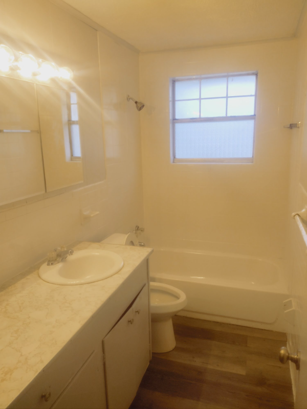 Jacksonville Multiplex: 5685 Atlee Ave