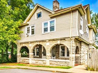 Bristol Condo: 1131 Windsor Avenue