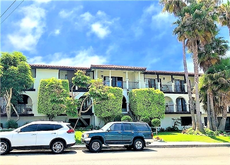 San Clemente Apartment: 101 West Canada