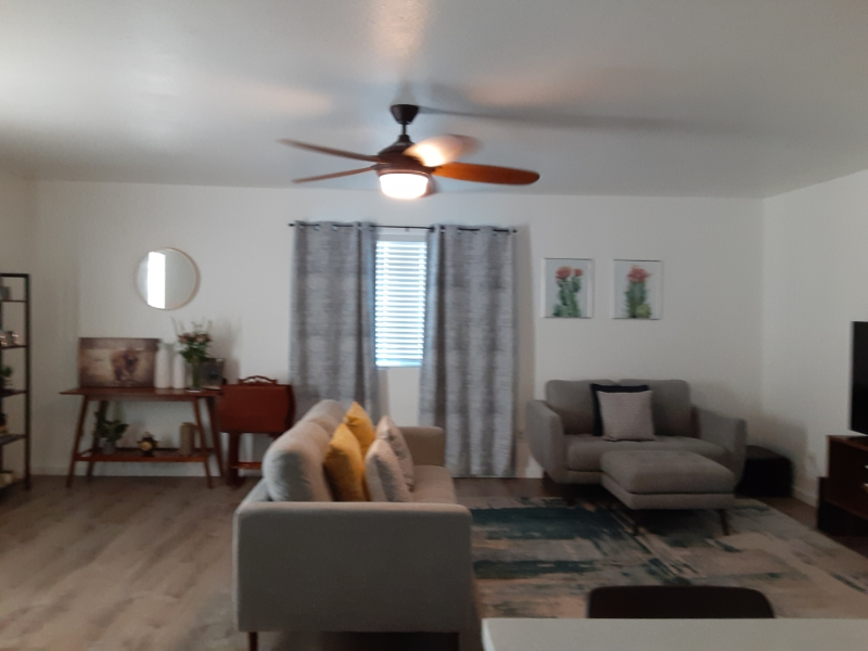 Phoenix Condo: 748 E Joan de Arc