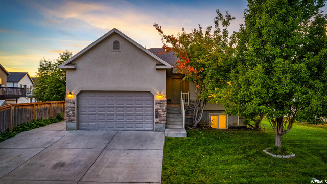 Lehi House: 832 s 925 W