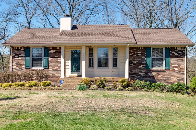 256 Township Dr., Hendersonville TN, 37075