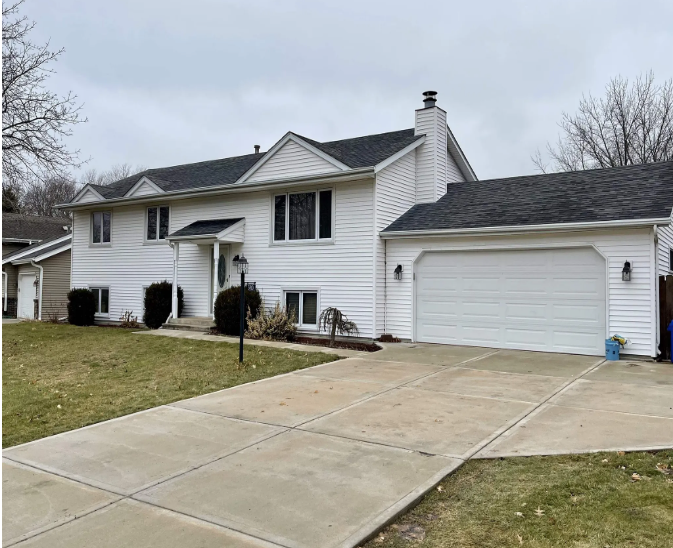 Rockford House: 5910 Thatcher Dr
