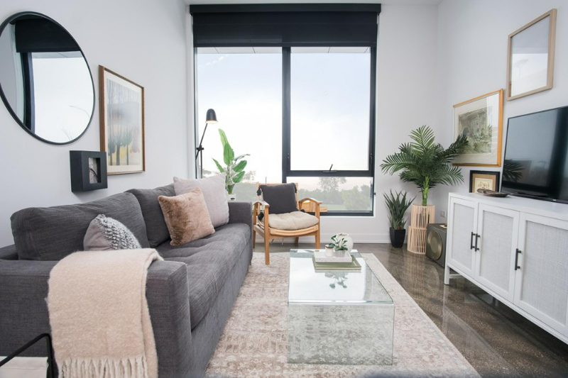 chicago Condo: 1243 s blue island ave