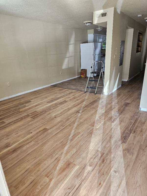 Portland Townhome: 16902 SE Division ST