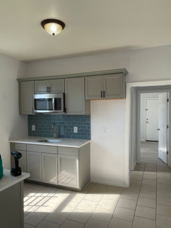 Irvington Apartment: 587 Grove St