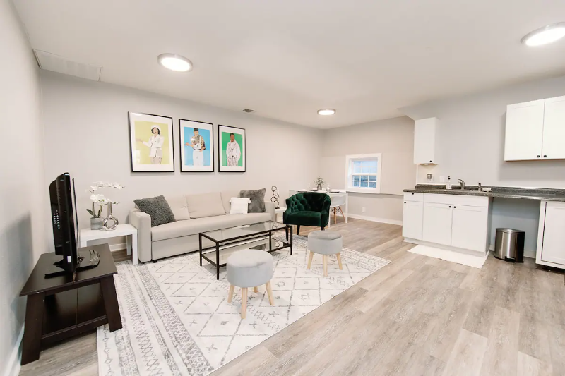 San antonio Multiplex: 1002 w mulberry ave