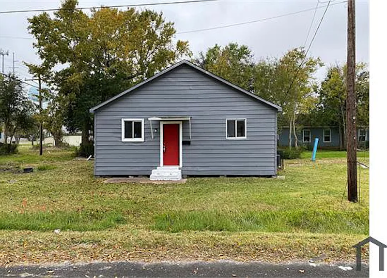 Port Arthur House: 1233 San Antonio