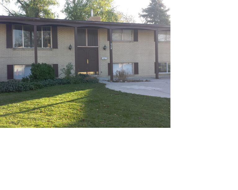 Cottonwood House: 1278 E. Brockway Circle