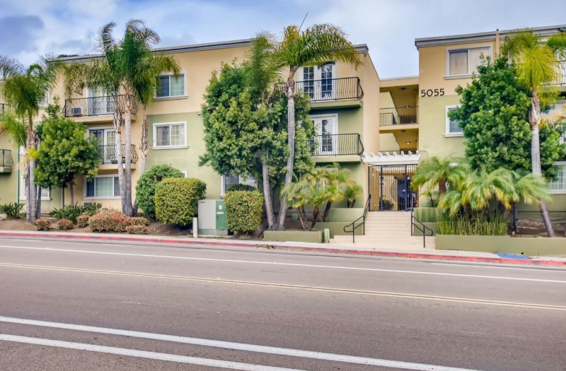 San Diego Condo: 5055 Collwood Blvd