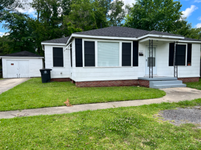 Baton Rouge House: 4242 Monroe Ave