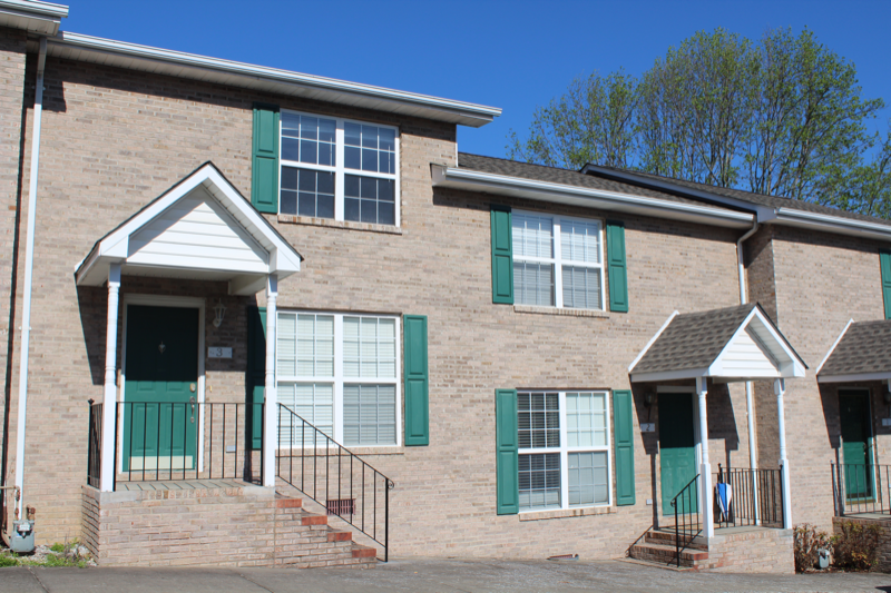 Johnson City House: 3115 West Walnut Street