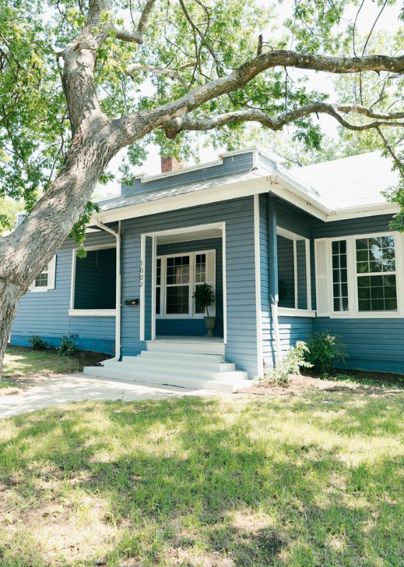 San Antonio House: 1002 W Mulberry Ave