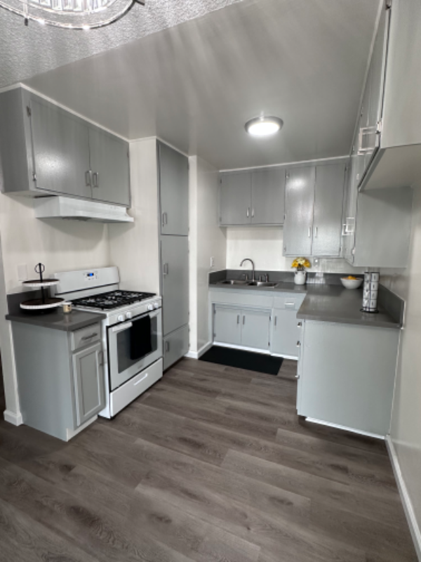 Duarte Apartment: 1164 West Duarte Rd