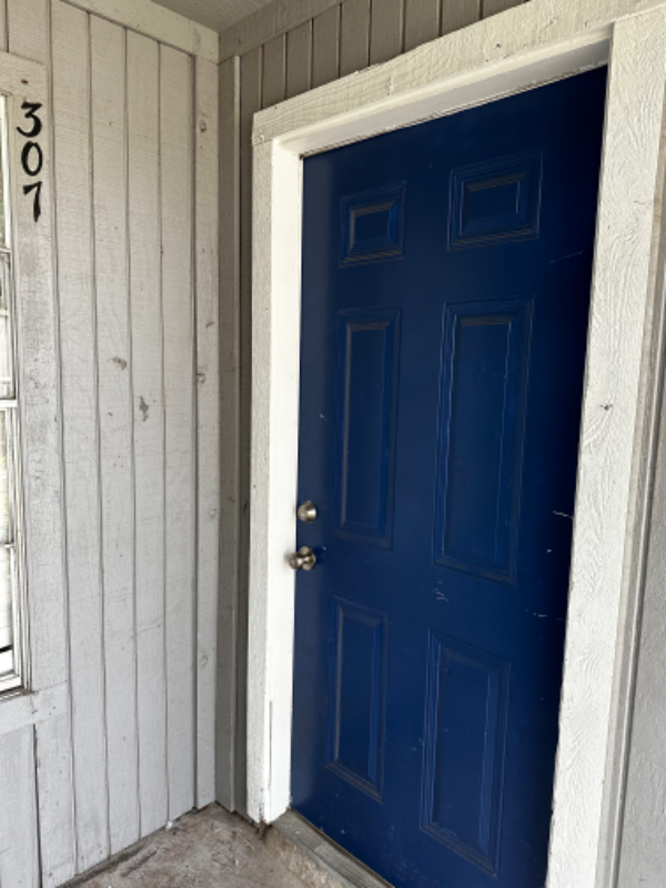 Houston House: 9700 Leawood Blvd.