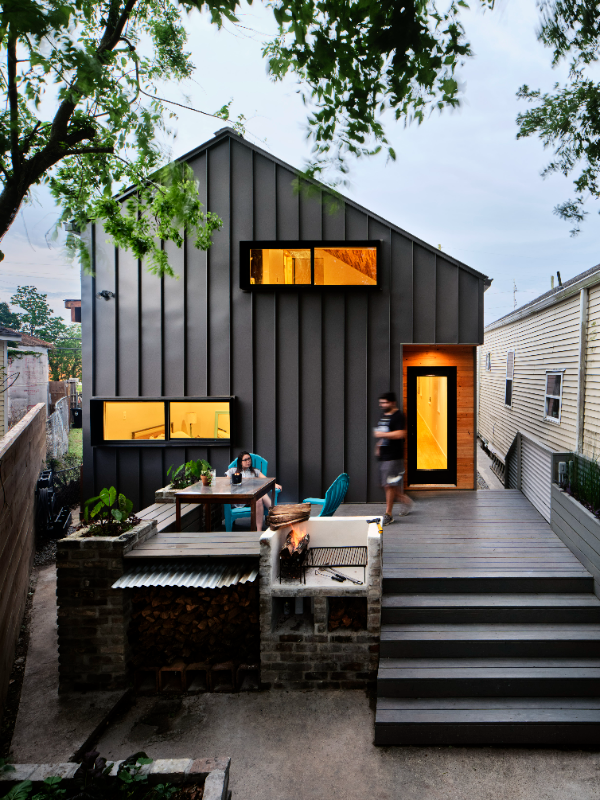 New Orleans House: 1629 N Johnson St