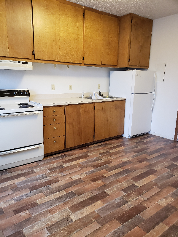 Polson House: 49489 Hwy 93, Ste A