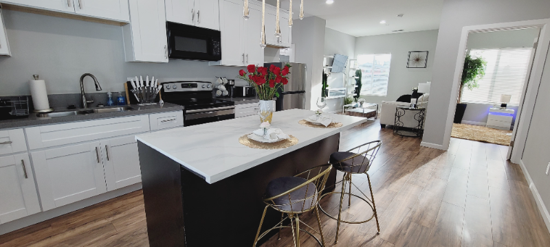 San Diego Apartment: 532 Cesar E Chavez Pkwy