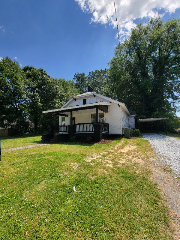 Clinton House: 306 East Florida Street