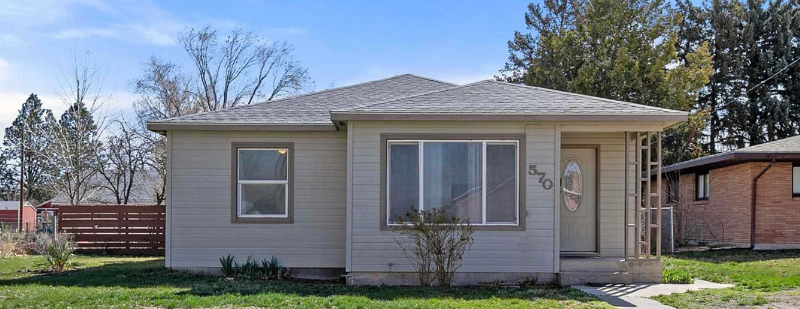 Mountain Home House: 570 N 8th E