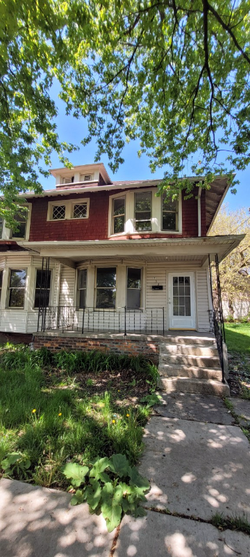 Toledo House: 752 Euclid Ave