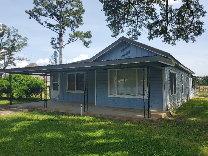 Deridder House: 2815 Graybow Rd, Deridder, LA 70634