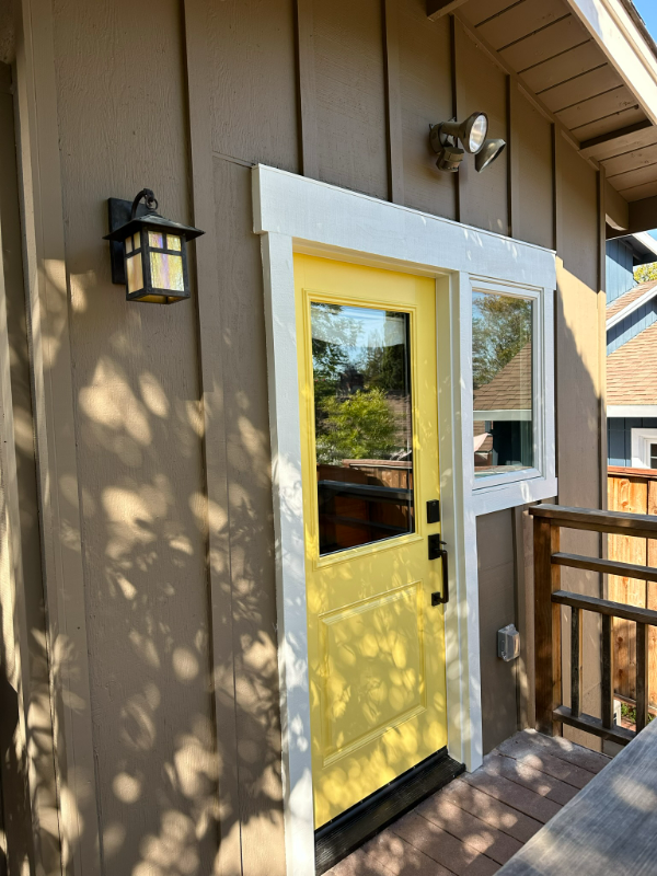 San Carlos House: 172 Rogers Ave