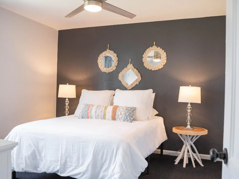 Inglewood House: 3358 W Imperial Hwy