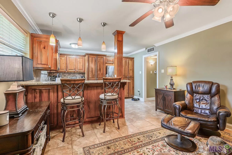 Baton Rouge House: 1290 Park Blvd