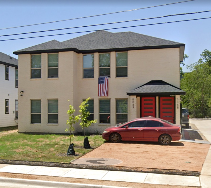 Arlington House: 508 S Mesquite St