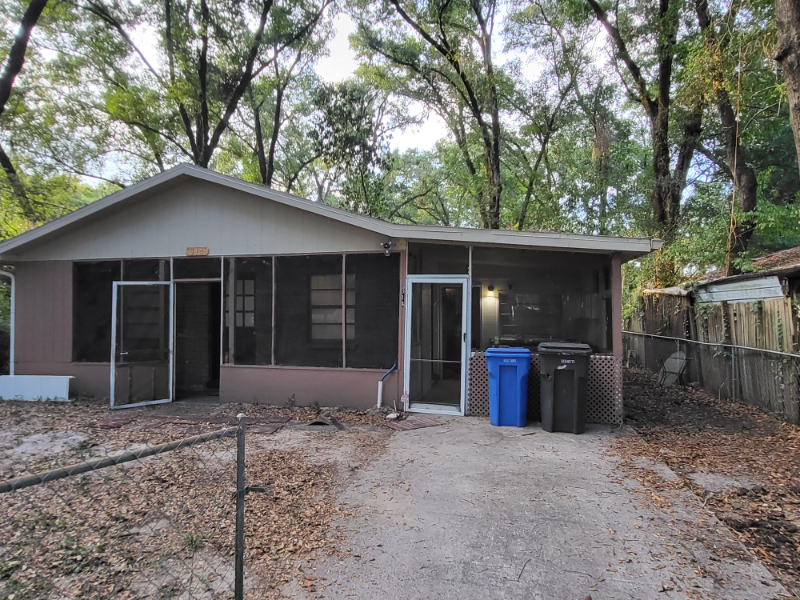 Seffner Apartment: 314 Tweed Ave