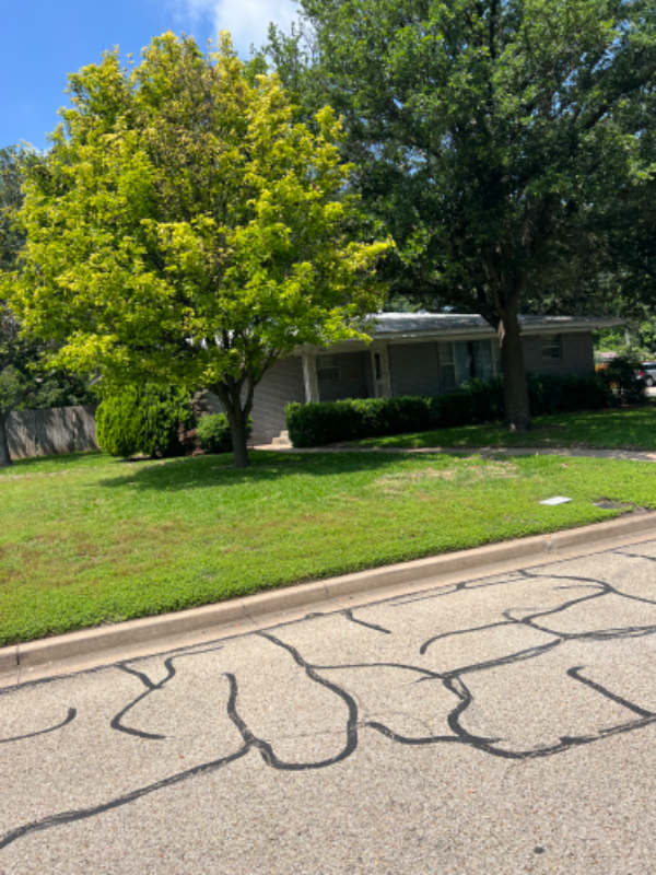 Waco House: 2324 N 50th