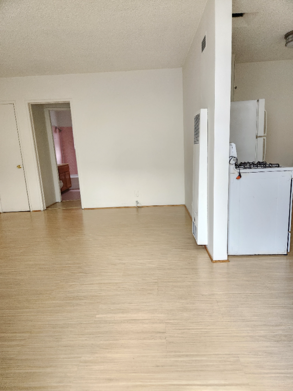 Los angeles Apartment: 1093 Orange Dr.