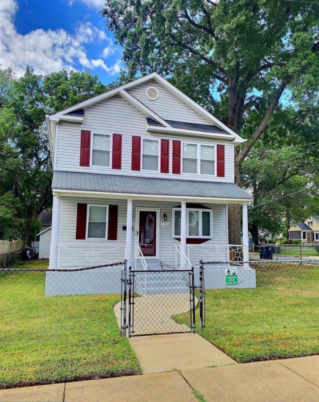 Capitol Heights House: 1 Doewood Ln,