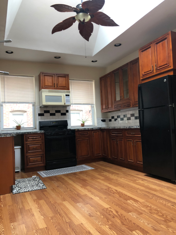 washington House: 1315 Park Rd. NW