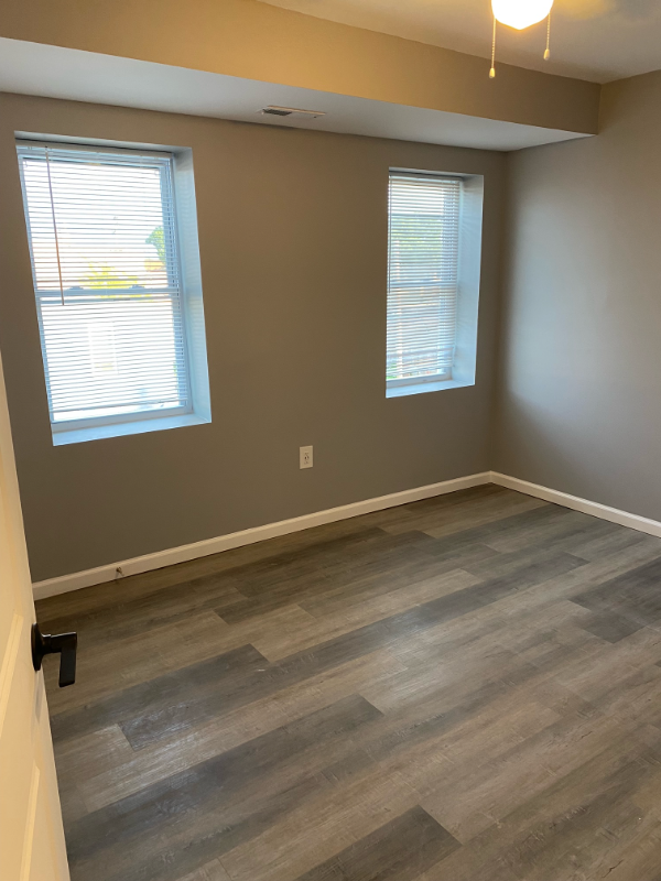 Baltimore House: 6 S Franklintown st